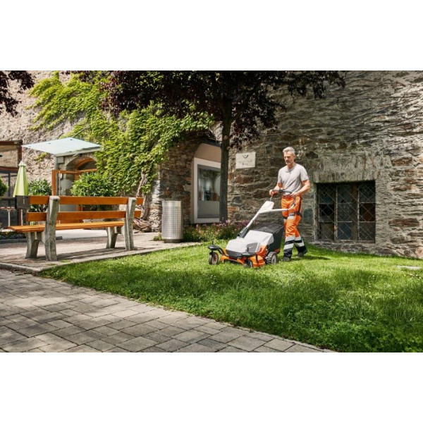 pack-tondeuse-professionnelle-rma-765v-2-x-ap300s-al-500-stihl3